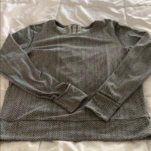 Sz 12 lululemon grey stretchy pullover.
